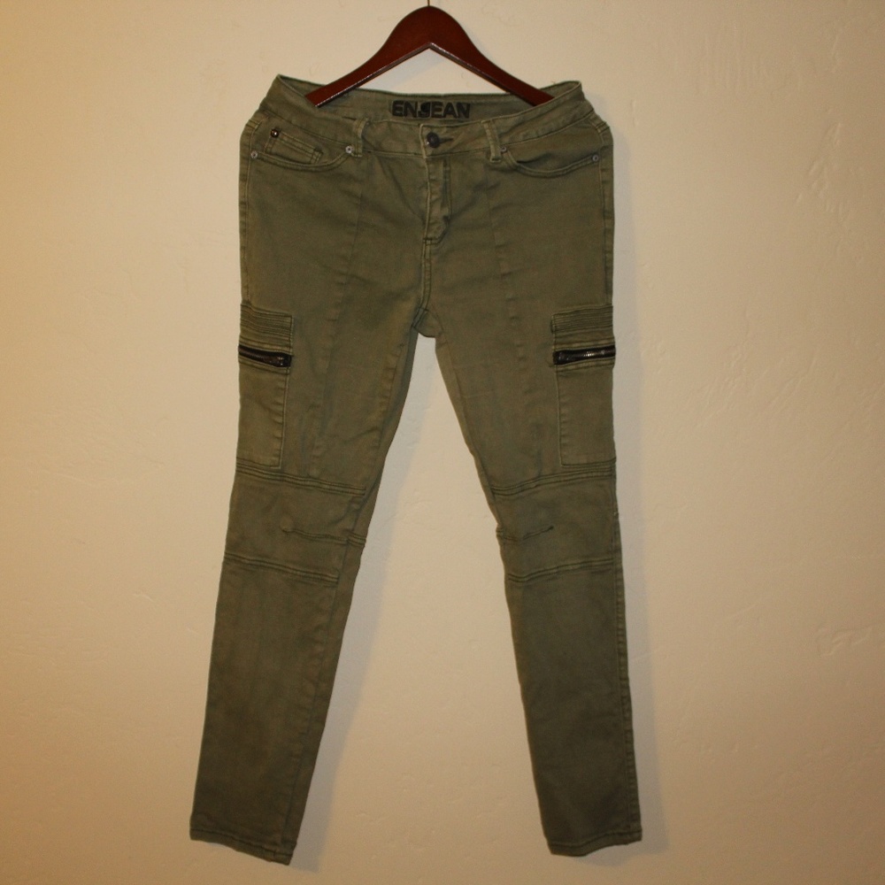 ZIPPER DETAIL MOTO OLIVE JEANS